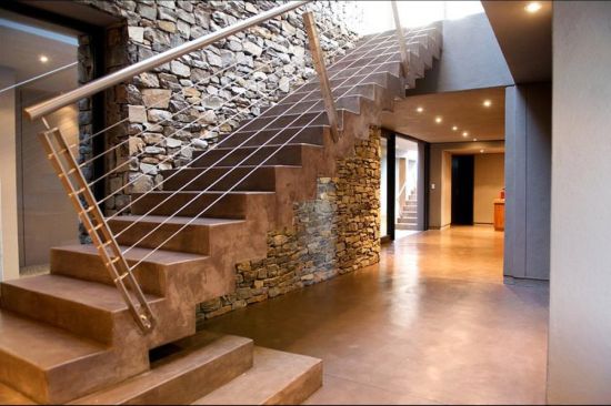 Отделка бетонной лестницы в частном доме