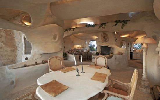 Дом в пещере