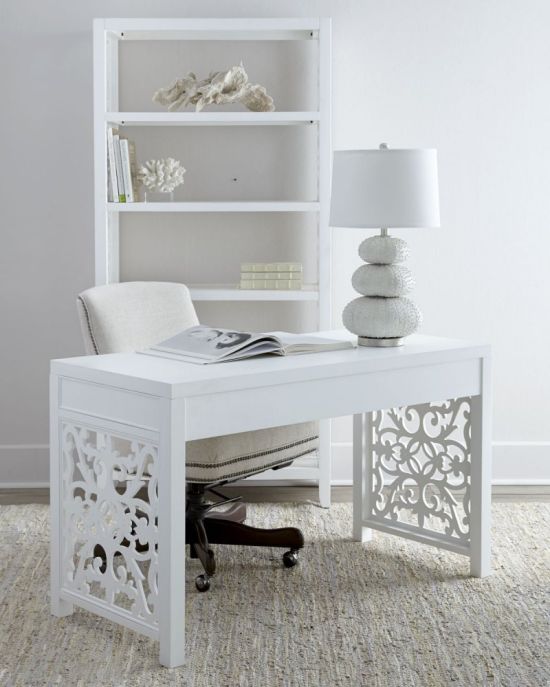Письменный стол белый красивый