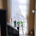 Тюль на лестничное окно