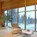 Панорамные окна в частном доме зимой