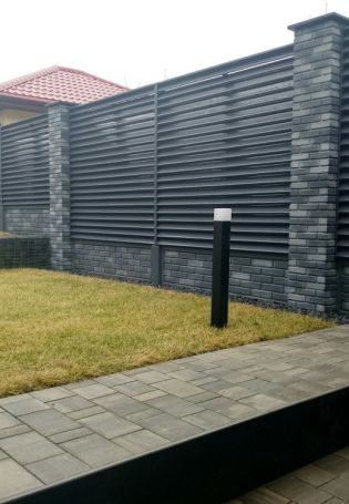 Серый забор