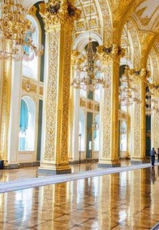 Кремлевский дворец внутри