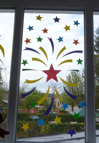 Весенние украшение окон в детском саду