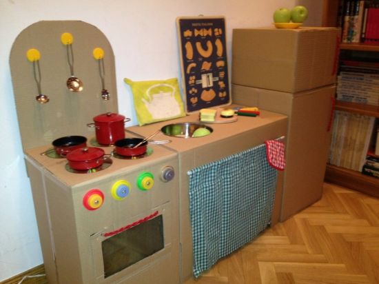 Детская кухня из картона своими руками