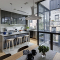 Кухня гостиная с панорамными окнами