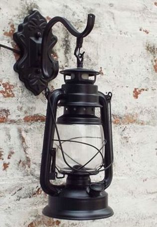 Светильник в стиле керосиновой лампы