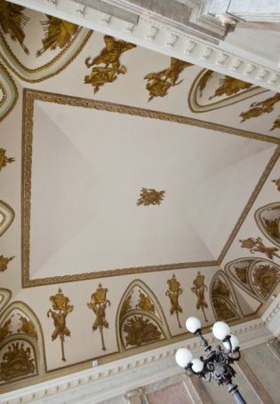 Георгиевский зал михайловского замка