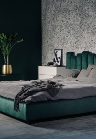 Дизайн спальни с изумрудной кроватью