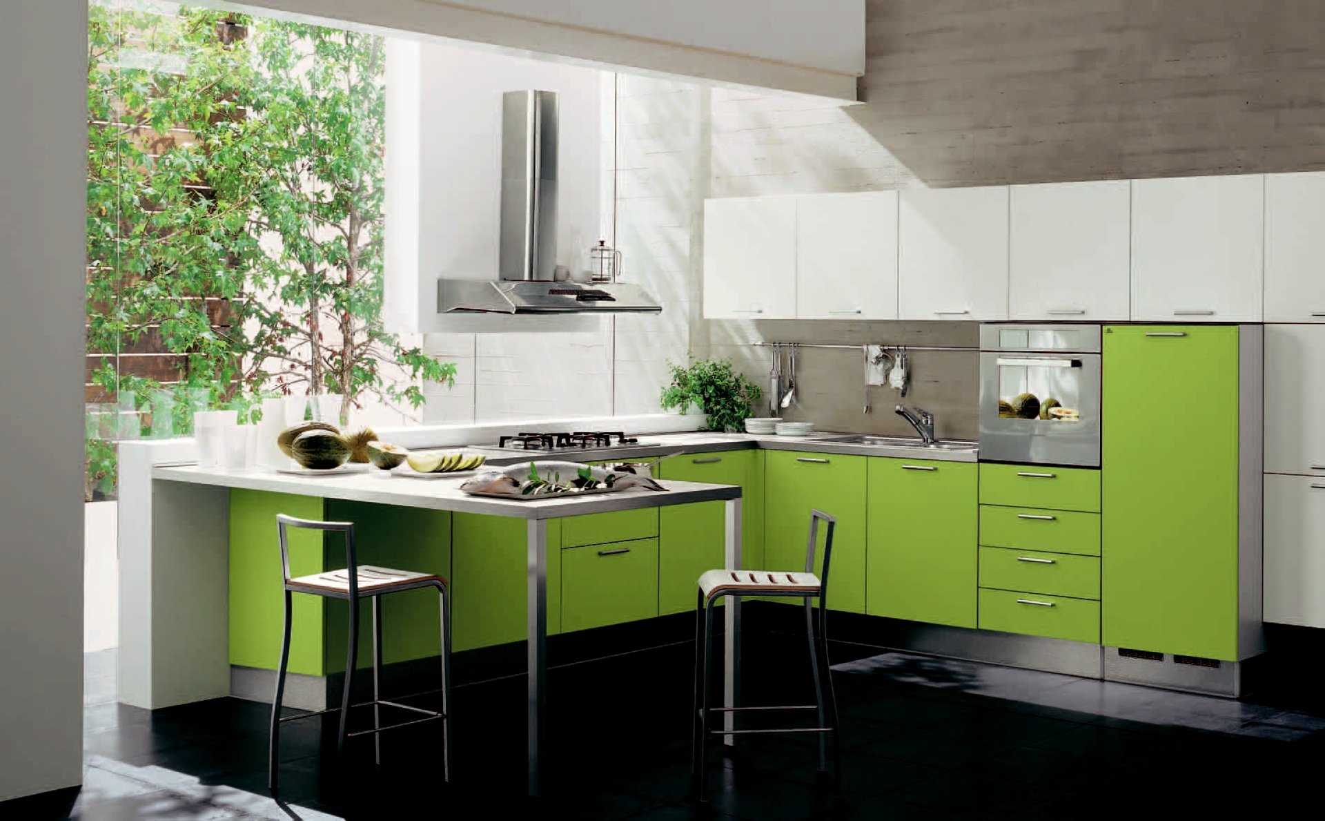 Ната кухни. Egger Фьорд зеленый кухня. Красивый кухонный гарнитур. Кухня зеленого цвета. Кухня в зеленых тонах.
