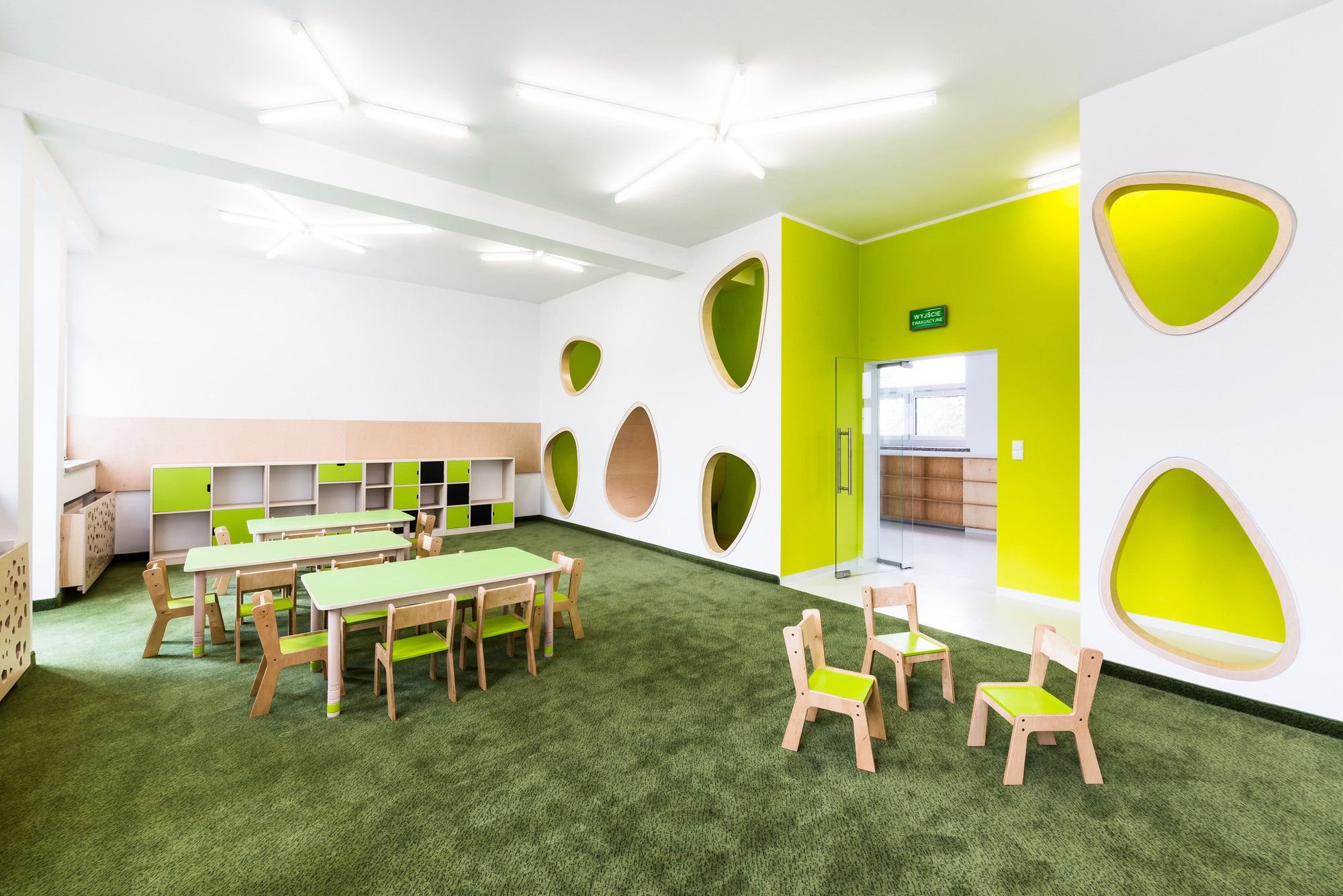 Какие есть детские помещения. Мебель для детского центра. Современный детский сад. Интерьер детского сада.