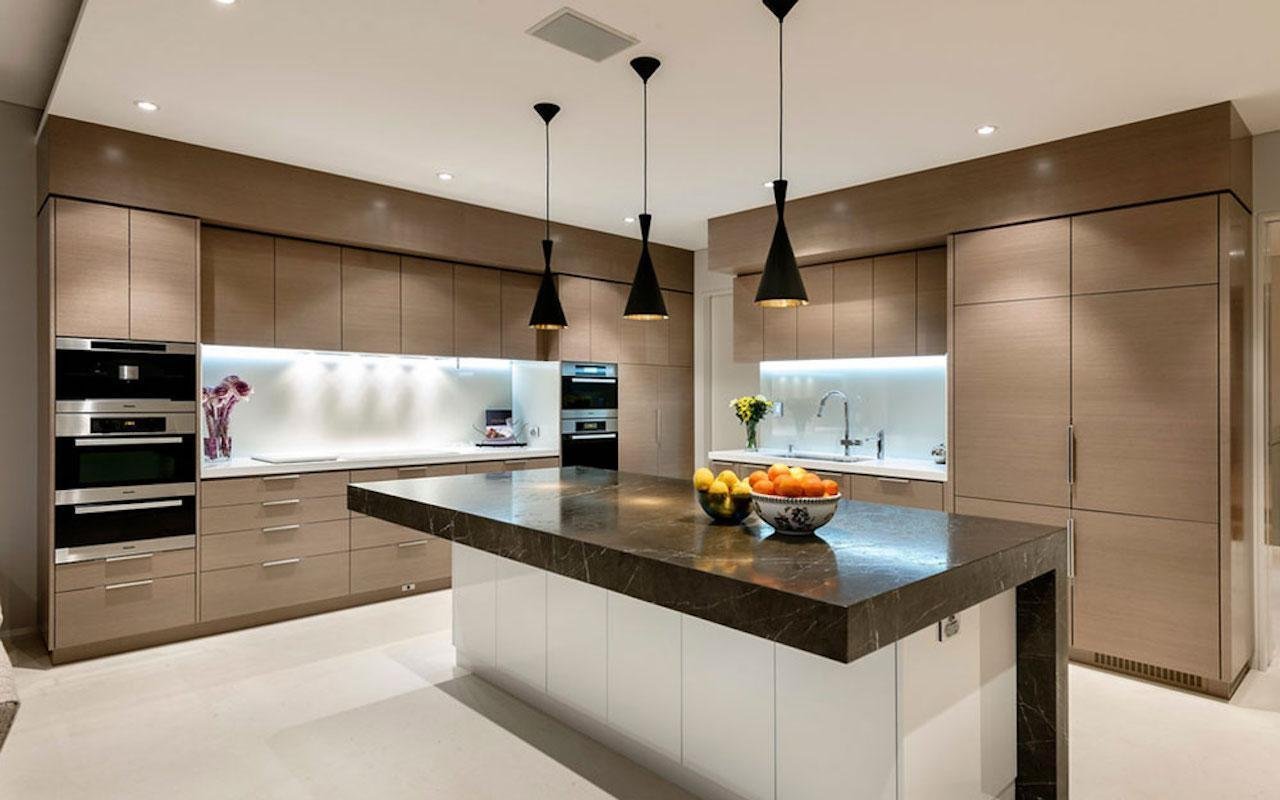 Дизайн современных кухонь 2023 фото. Кухня в современном стиле. Vre[YZ В современном стиле. Стильные кухонные гарнитуры. Стильный интерьер кухни.