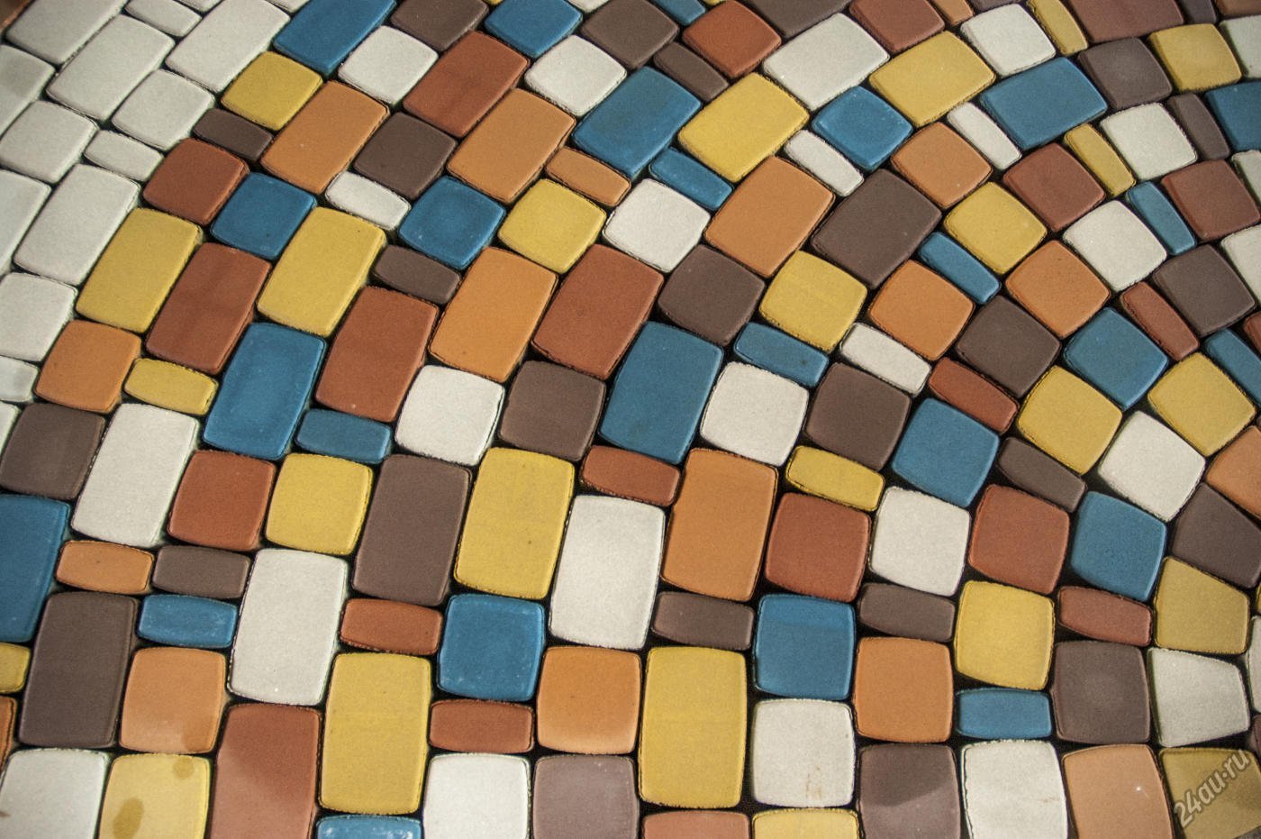 Рисунок плитки тротуарной из трех цветов
