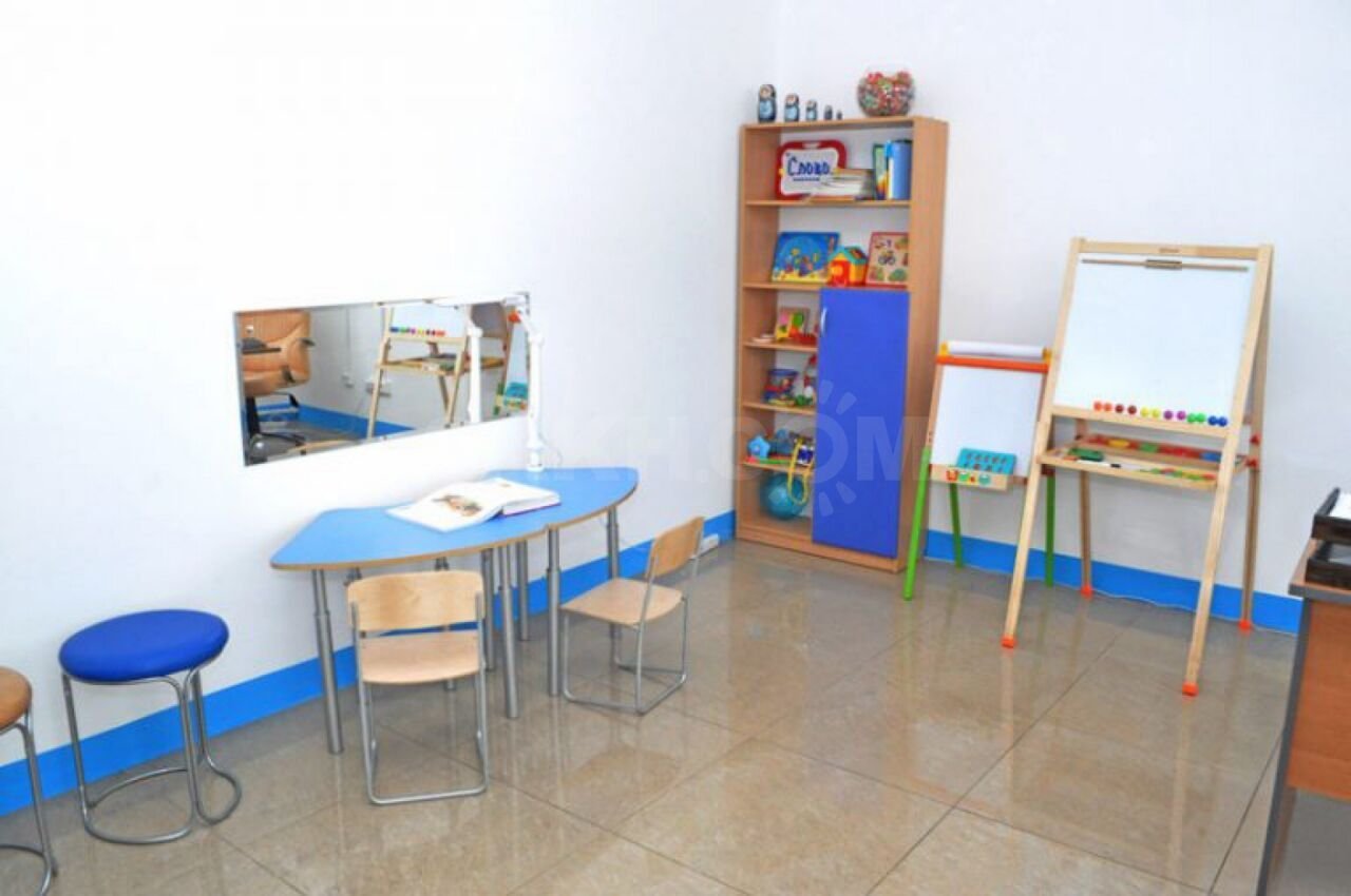 Логопед мебель. Кабинет логопеда. Оборудование для кабинета детского психолога. Оборудование для логопедического кабинета. Мебель для логопедического кабинета в детском саду.