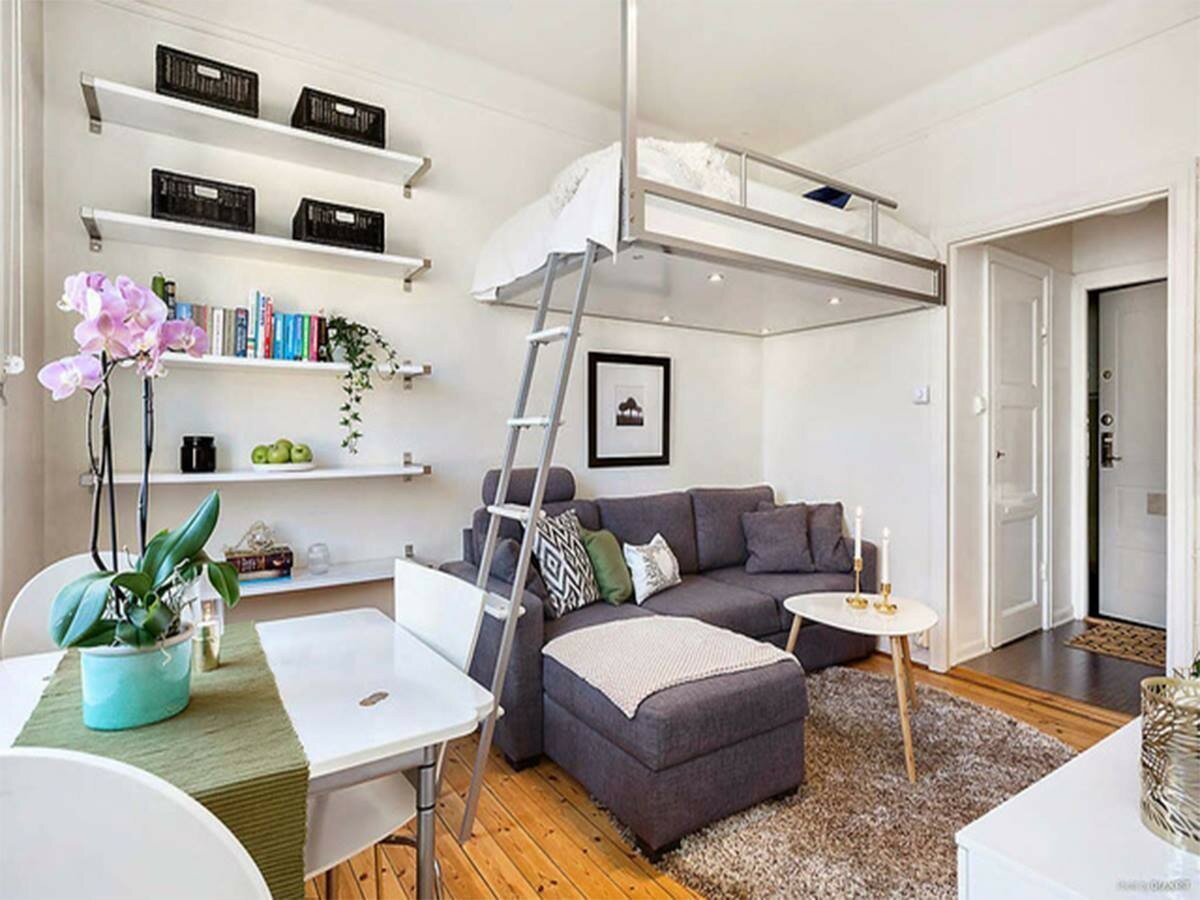 Tiny flat. Интерьер малогабаритной квартиры. Дизайн маленькой квартиры. Обустройство маленькой квартиры. Дизайнерские решения для однокомнатной квартиры.