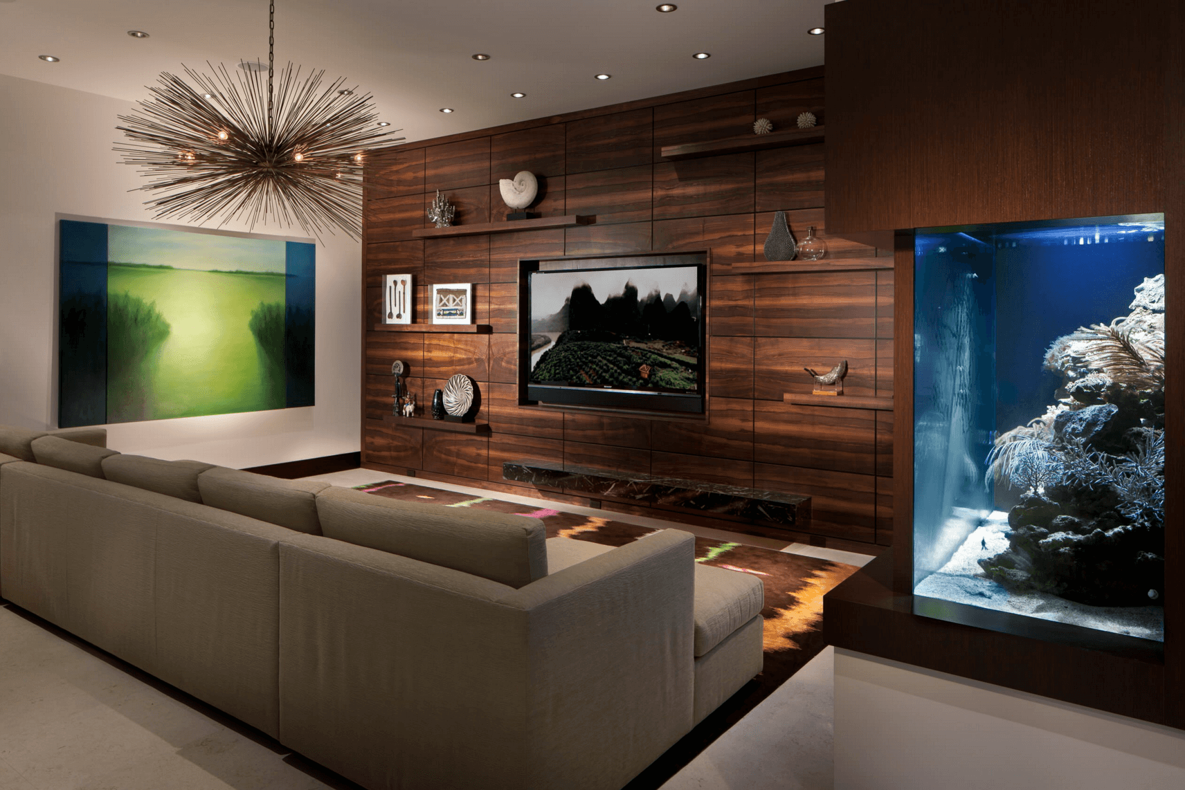Дизайн стен с телевизором фото. Аквариум в интерьере. Дерево в интерьере гостиной. Стильный аквариум в интерьере. Гостиная с аквариумом.