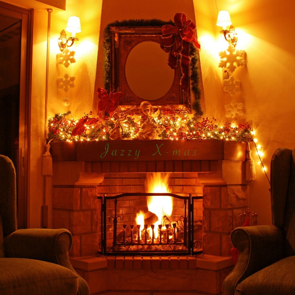 С новым годом камин