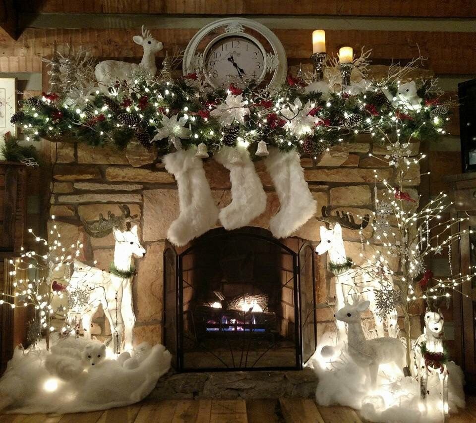 Новогоднее украшение камина