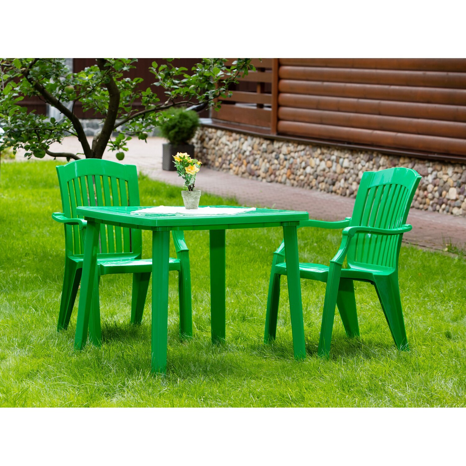 Магазины пластиковая мебель. Кресло садовое зелёное 567x825x578 мм, пластик. Кресло садовое белое 567x825x578 мм, пластик. Стол дачный пластиковый. Садовые столы и стулья пластиковые.