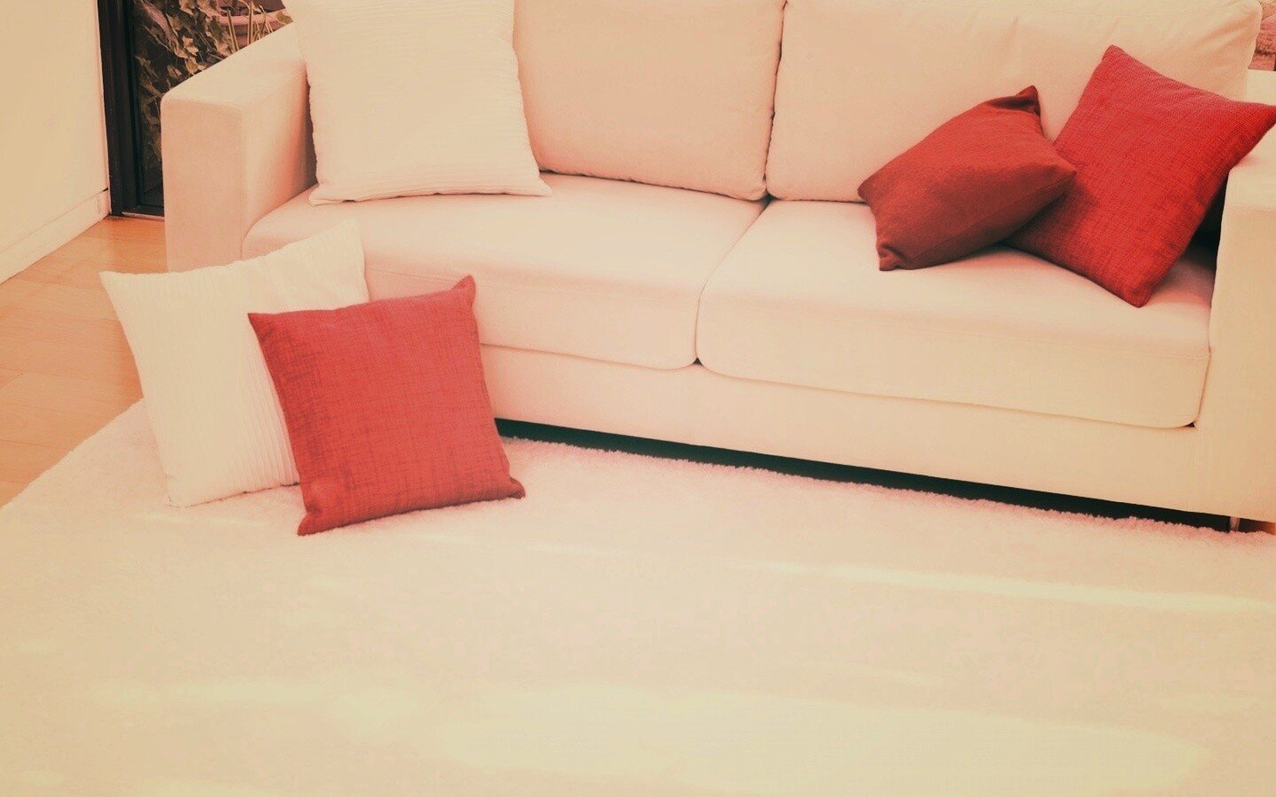 Диван гача. Подушка для дивана. Диван фон. Комната с диваном. Диван обои.