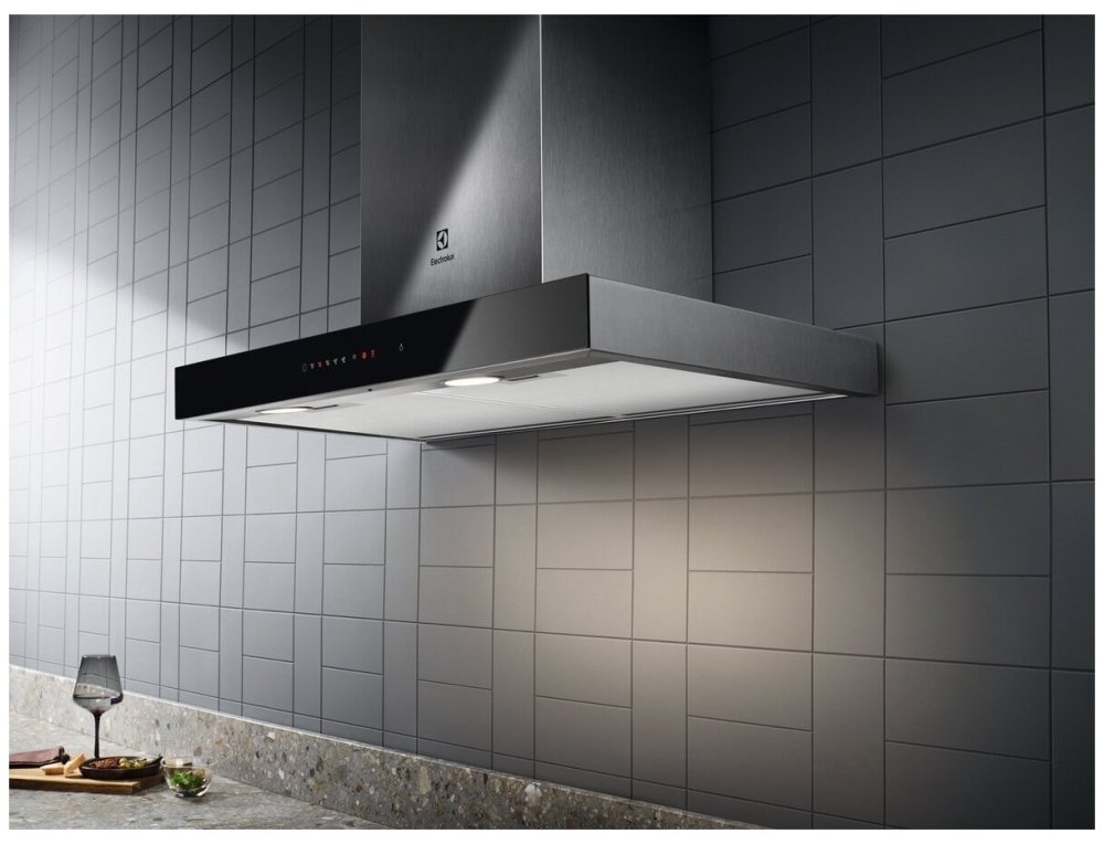 Каминная вытяжка Electrolux LFT 766 X