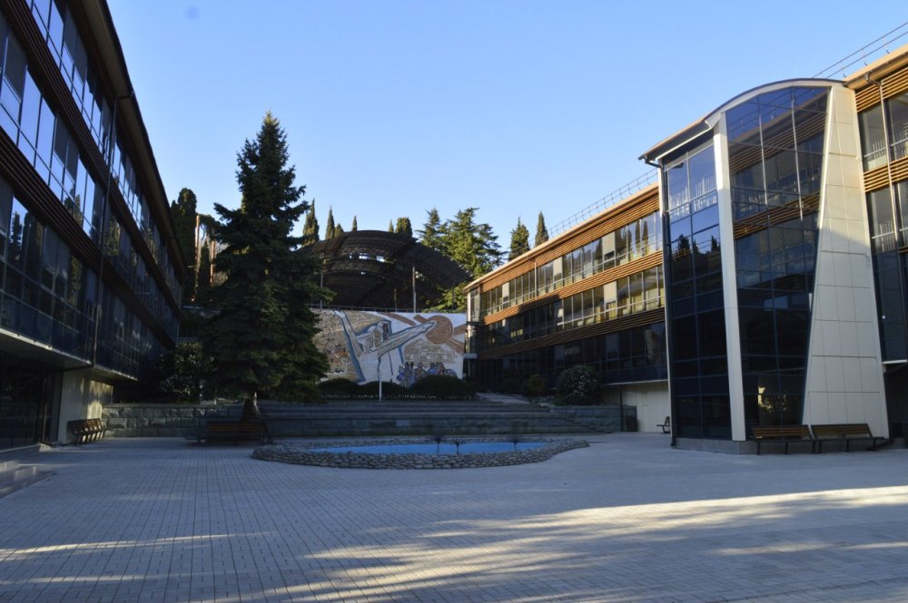 Территория лагеря Артек