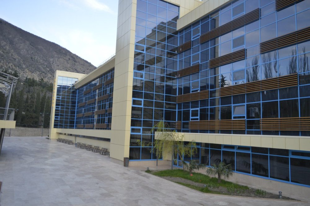 Артек Хрустальный корпус